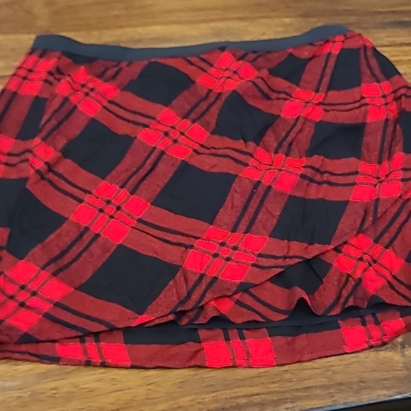 GAP Other - Gap girls size 14 petite skirt. New